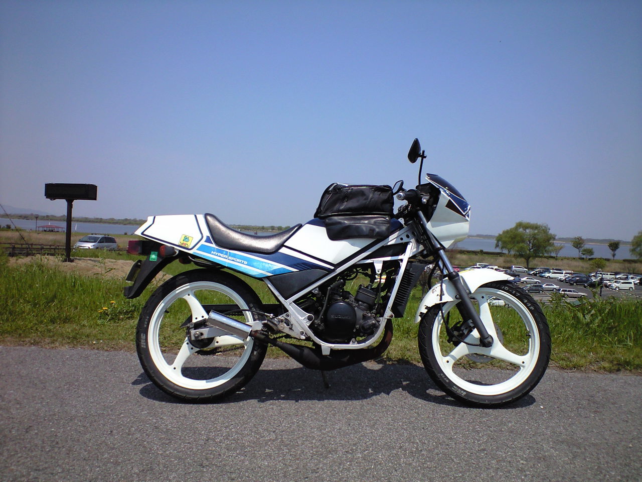 RG50ガンマ 純正アッパーカウル ビキニカウル NA11A ライトカウル 当時